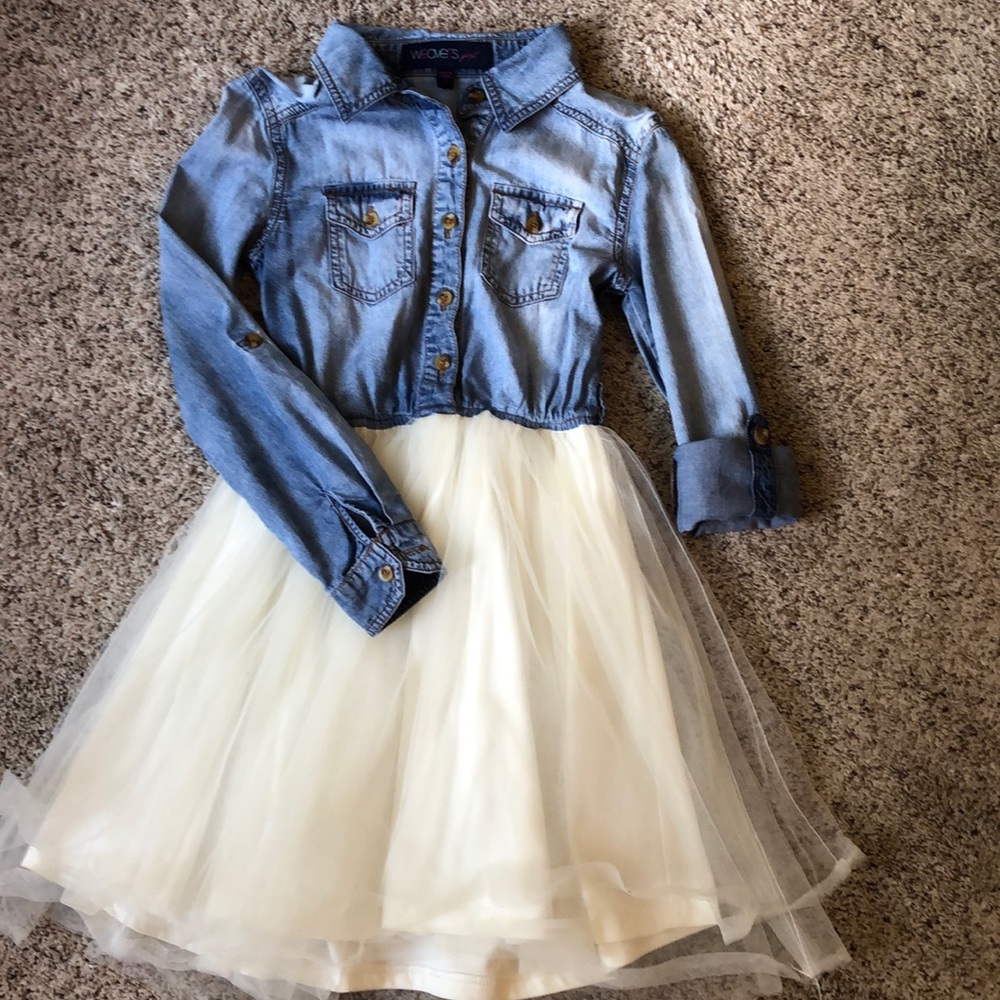 Girls dress
